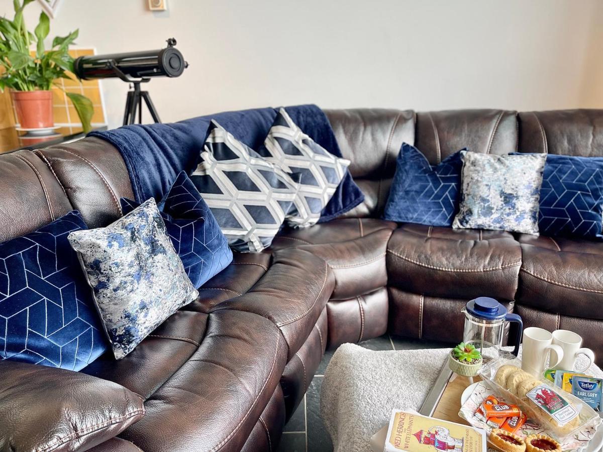 The Mermaids Watch Pendine Dog Friendly With Cymru Holidays Ngoại thất bức ảnh